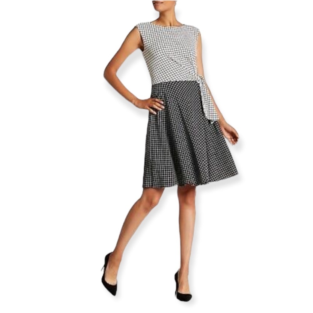 Tahari Scoop Neck Sleeveless A-Line Reverse Pattern Black and White Dress
